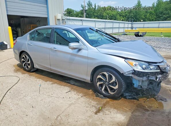 1HGCR2F89HA157271 2017 HONDA ACCORD Silver Delantero derecho