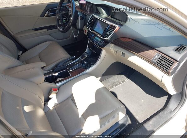 1HGCR2F89HA300414 2017 HONDA ACCORD Brown Widok wnętrza z przodu