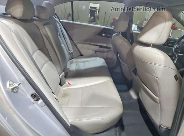 1HGCR2F8XGA078576 2016 HONDA ACCORD Серебряный Вид задних сидений