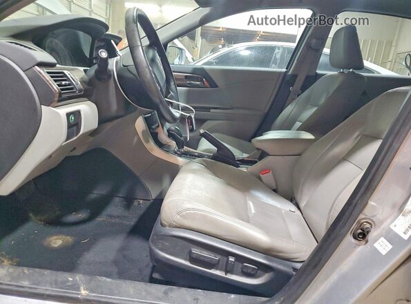 1HGCR2F8XGA078576 2016 HONDA ACCORD Серебряный Вид салона спереди