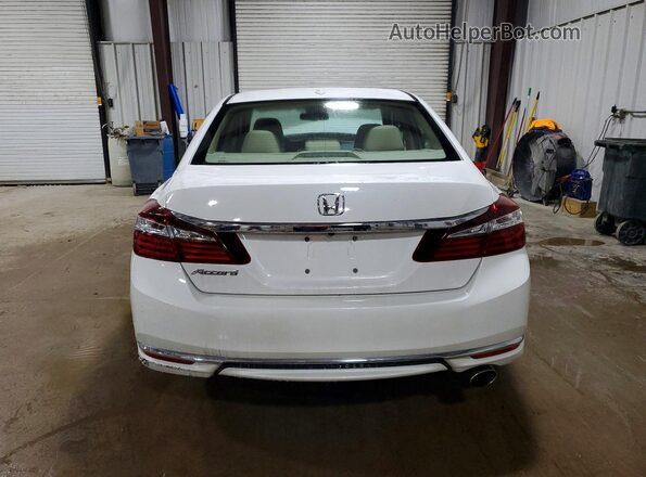 1HGCR2F8XHA098442 2017 HONDA ACCORD White Հետևի տեսք