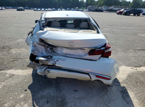 1HGCR2F8XHA239588 2017 HONDA ACCORD White Вид ззаду