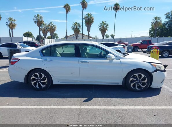 1HGCR2F93HA214380 2017 HONDA ACCORD White Սալոնի հետևի տեսք