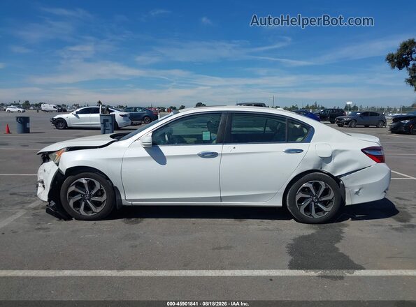 1HGCR2F93HA214380 2017 HONDA ACCORD White Սալոնի 360 աստիճան տեսք