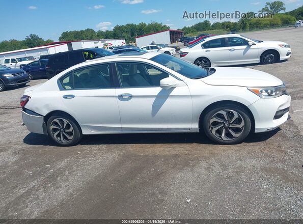 1HGCR2F95GA160157 2016 HONDA ACCORD Белый Вид задней части салона