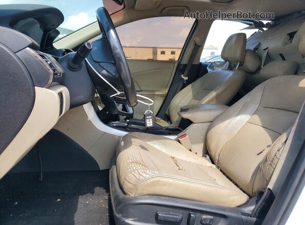 1HGCR3F82HA006715 2017 HONDA ACCORD Белый Вид салона спереди