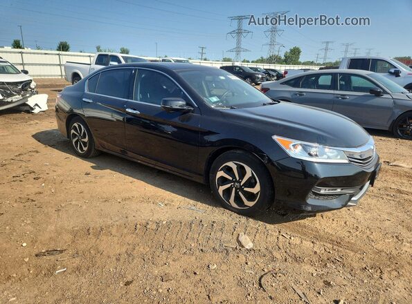 1HGCR3F83HA009106 2017 HONDA ACCORD Black Front right