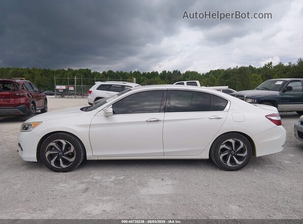 1HGCR3F83HA015973 2017 HONDA ACCORD White Widok wnętrza 360 stopni