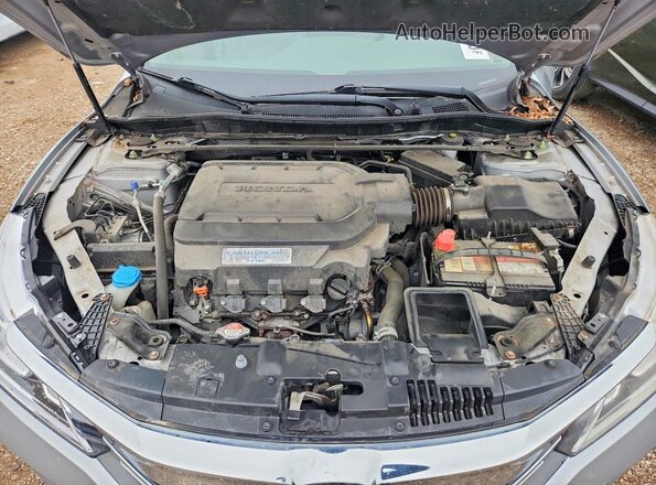 1HGCR3F83HA031932 2017 HONDA ACCORD Silver Widok wnętrza z tyłu
