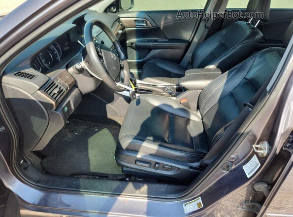 1HGCR3F88HA025608 2017 HONDA ACCORD Gray Vista interior delantera