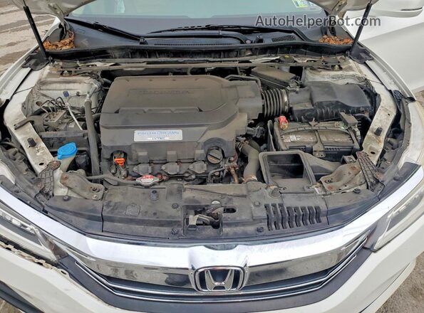 1HGCR3F92GA004292 2016 HONDA ACCORD White Rear interior view