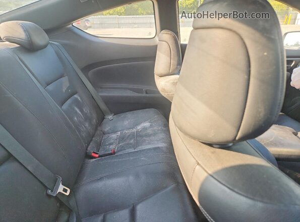 1HGCT2A80GA000655 2016 HONDA ACCORD Black Widok tylnych siedzeń