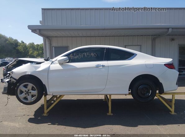 1HGCT2B06HA005806 2017 HONDA ACCORD White Vista interior de 360 grados