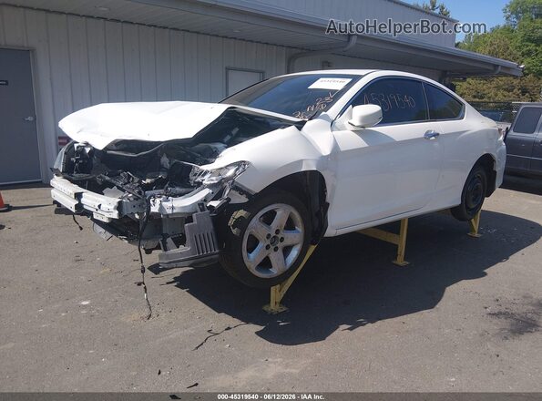 1HGCT2B06HA005806 2017 HONDA ACCORD White Vista tres cuartos delantera izquierda