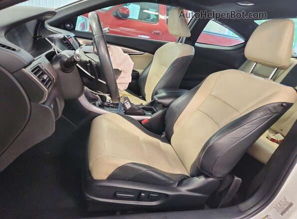 1HGCT2B87GA000196 2016 HONDA ACCORD White Widok wnętrza z przodu