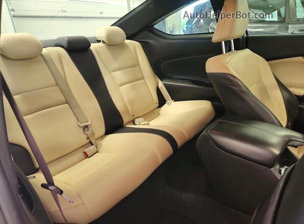 1HGCT2B87GA000196 2016 HONDA ACCORD White Widok tylnych siedzeń