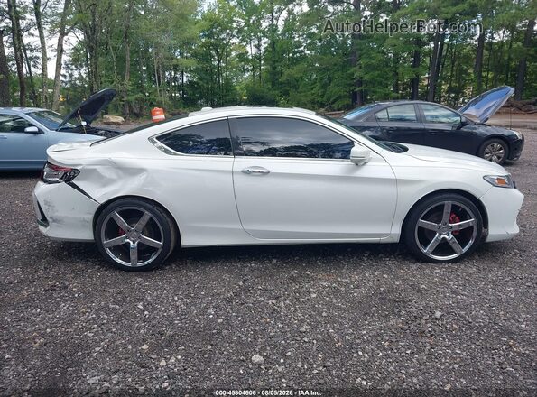 1HGCT2B8XHA001652 2017 HONDA ACCORD White Vista interior trasera