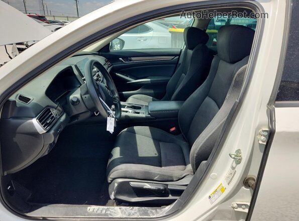 1HGCV1F10JA215234 2018 HONDA ACCORD White Սալոնի դիմացի տեսք