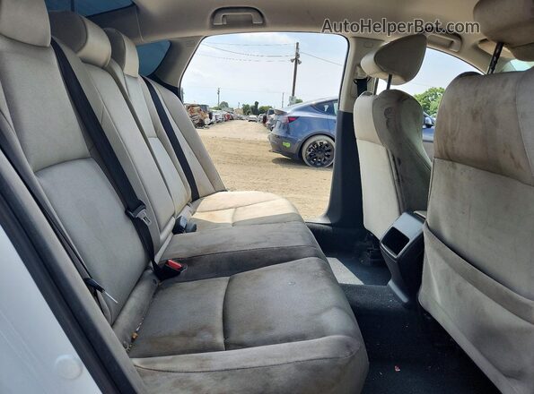 1HGCV1F10LA130526 2020 HONDA ACCORD White Widok tylnych siedzeń
