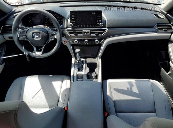 1HGCV1F13JA087930 2018 HONDA ACCORD Серебряный Вид панели приборов