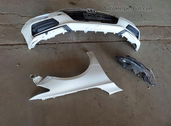 1HGCV1F13KA084589 2019 HONDA ACCORD White Widok komory silnika