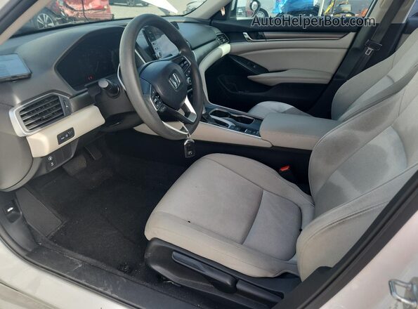 1HGCV1F14MA038966 2021 HONDA ACCORD White Vista interior delantera
