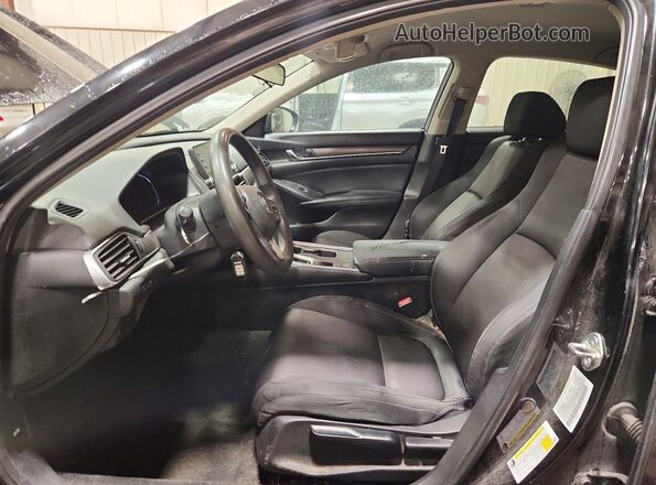1HGCV1F15JA236659 2018 HONDA ACCORD Черный Вид салона спереди