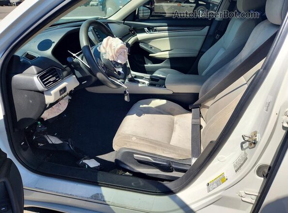 1HGCV1F15KA075313 2019 HONDA ACCORD Белый Вид салона спереди