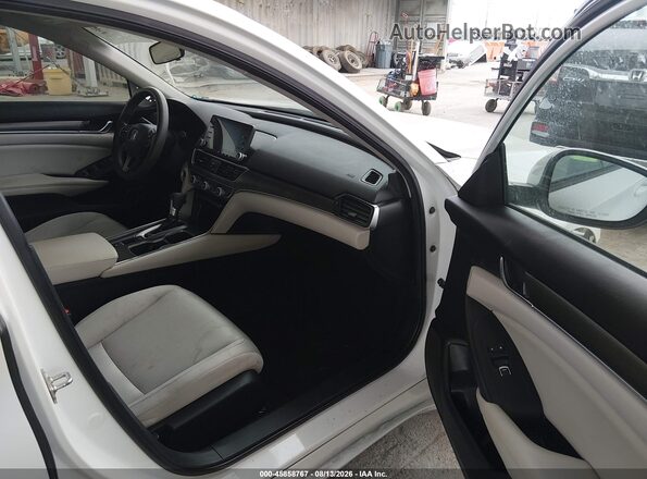 1HGCV1F16KA122946 2019 HONDA ACCORD Белый Вид салона спереди