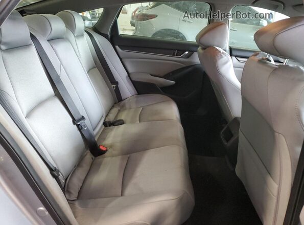 1HGCV1F16KA165876 2019 HONDA ACCORD Silver Widok tylnych siedzeń