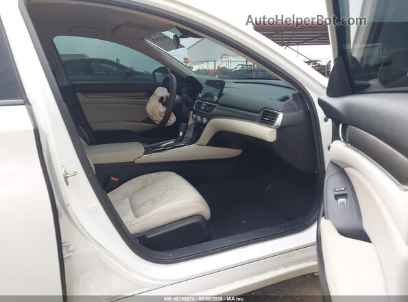 1HGCV1F16KA169569 2019 HONDA ACCORD Белый Вид салона спереди
