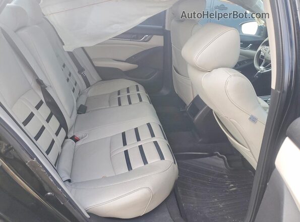 1HGCV1F17JA196262 2018 HONDA ACCORD Black Widok tylnych siedzeń