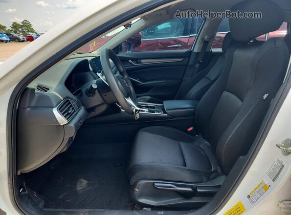 1HGCV1F18JA215210 2018 HONDA ACCORD White Front interior view