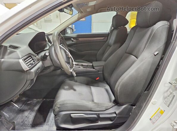 1HGCV1F18KA070106 2019 HONDA ACCORD White Widok wnętrza z przodu