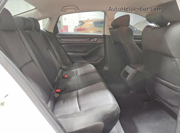 1HGCV1F18KA070106 2019 HONDA ACCORD White Widok tylnych siedzeń