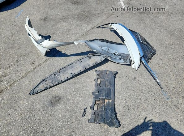 1HGCV1F18KA123998 2019 HONDA ACCORD White Engine compartment view