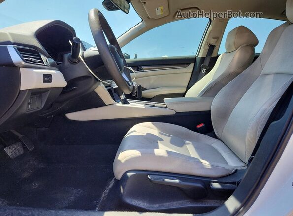 1HGCV1F19LA003550 2020 HONDA ACCORD White Vista interior delantera