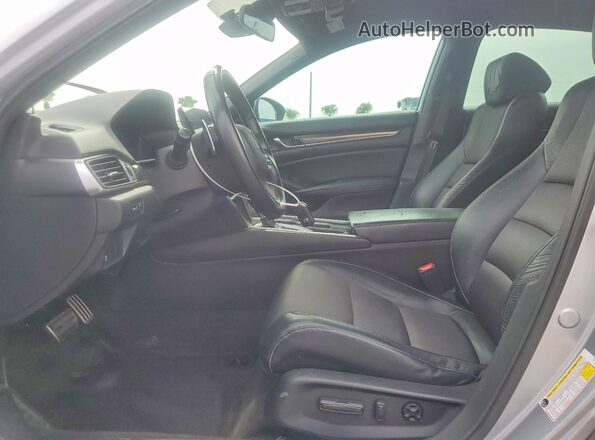 1HGCV1F30JA018405 2018 HONDA ACCORD Silver წინა სალონის ხედი