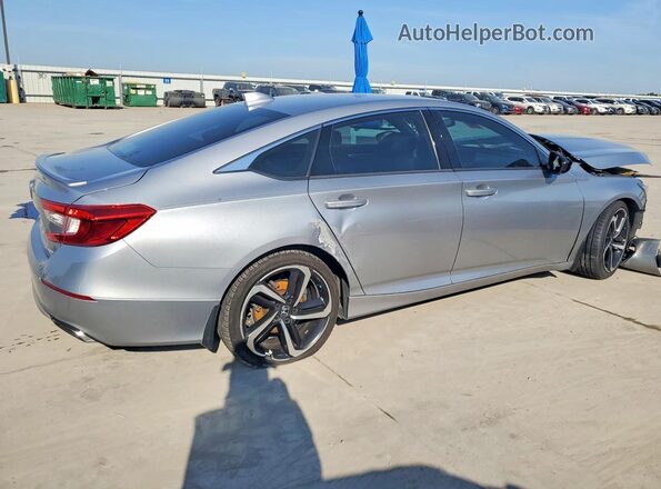 1HGCV1F30JA086140 2018 HONDA ACCORD Silver Հետևի աջ