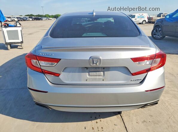 1HGCV1F30JA086140 2018 HONDA ACCORD Silver Հետևի տեսք