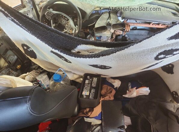 1HGCV1F30JA170605 2018 HONDA ACCORD Белый Вид панели приборов