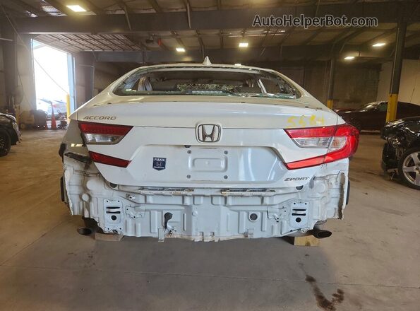 1HGCV1F30JA170605 2018 HONDA ACCORD Белый Вид сзади
