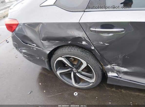 1HGCV1F30JA240765 2018 HONDA ACCORD Gray Вид спереду