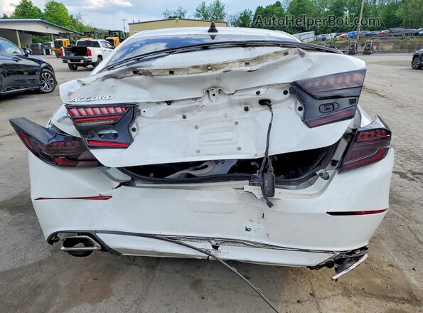 1HGCV1F30KA067427 2019 HONDA ACCORD White Հետևի տեսք