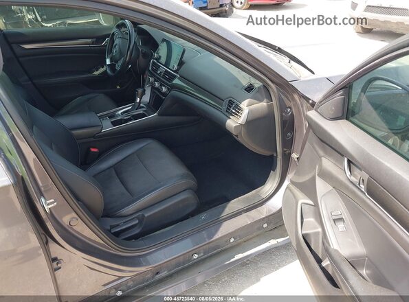 1HGCV1F31JA027212 2018 HONDA ACCORD Gray Вид салону спереду