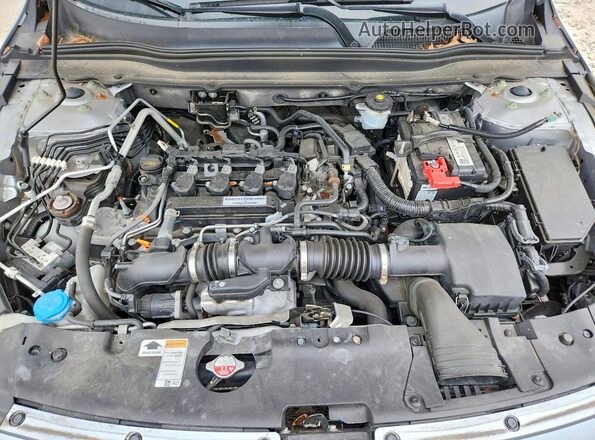 1HGCV1F32JA137072 2018 HONDA ACCORD Silver Widok wnętrza z tyłu