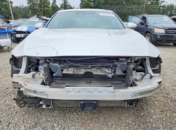 1HGCV1F32JA219318 2018 HONDA ACCORD White Vista frontal