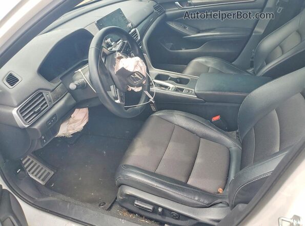 1HGCV1F32JA248592 2018 HONDA ACCORD White Widok wnętrza z przodu