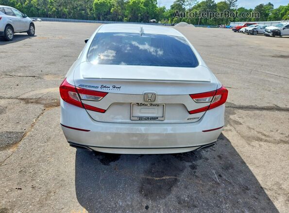 1HGCV1F33JA225158 2018 HONDA ACCORD White Հետևի տեսք