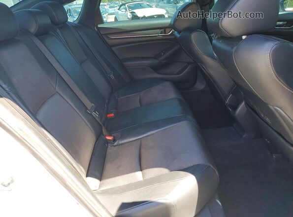 1HGCV1F33JA234622 2018 HONDA ACCORD Silver Հետևի նստատեղերի տեսք